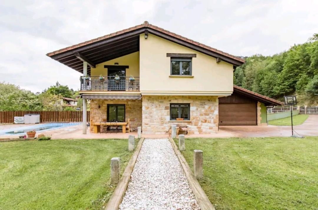 Chalet Con Piscina Climatizada En La Naturaleza 알리앗자 외부 사진